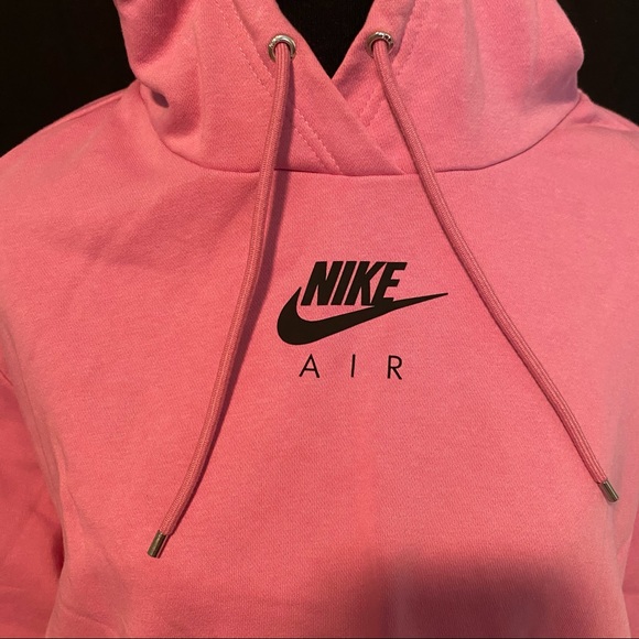 Nike - Picture 5 of 16